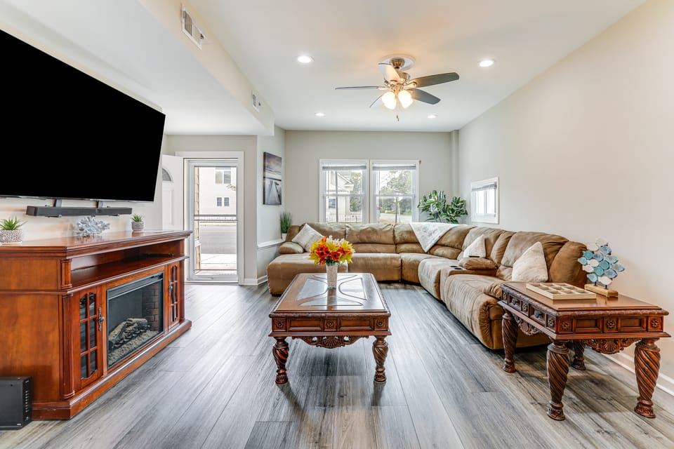 2 Blocks to Beach: Apt w/ Grill in Ocean Gate! Apartment in Jersey Shore