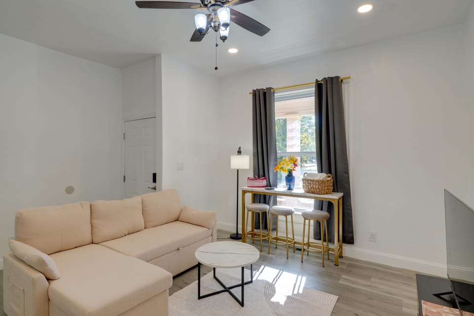 Derby Week Retreat < 1 Mi to Churchill Downs House in Louisville