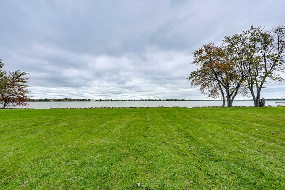 Steps From Oneida Lake: Spacious Gem w/ Game Room! House in Oneida Lake