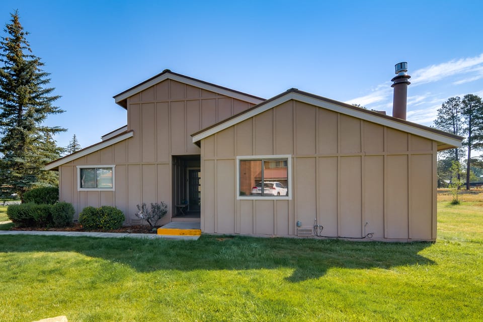 Uptown Abode 4 Mi to Dtwn Pagosa Springs Apartment in Pagosa Springs