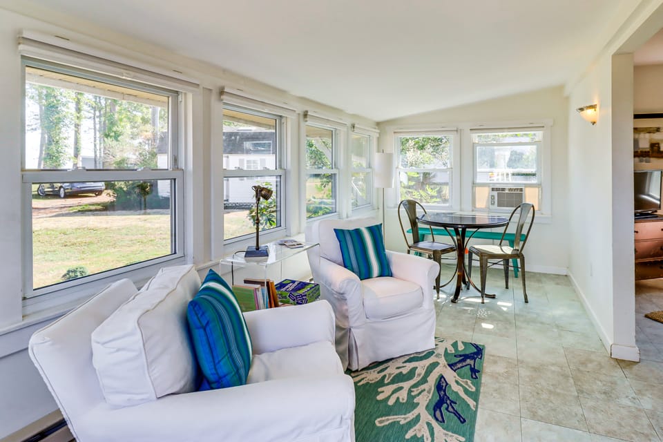 Walk to Beach: Pet-Friendly Gem in Scotland! Cottage in Maryland