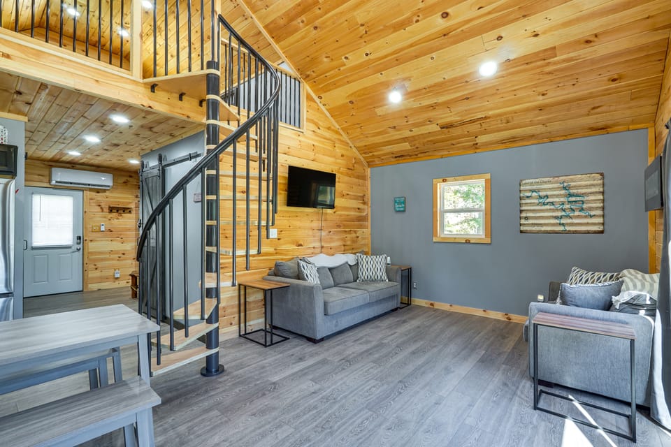 Waterfront Home in Gravois Mills w/ Deck & Beach House in Sunrise Beach