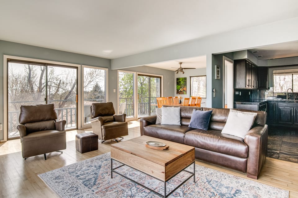 5 Mi to Area Attractions: Home w/ Indoor Hot Tub House in Colorado Springs