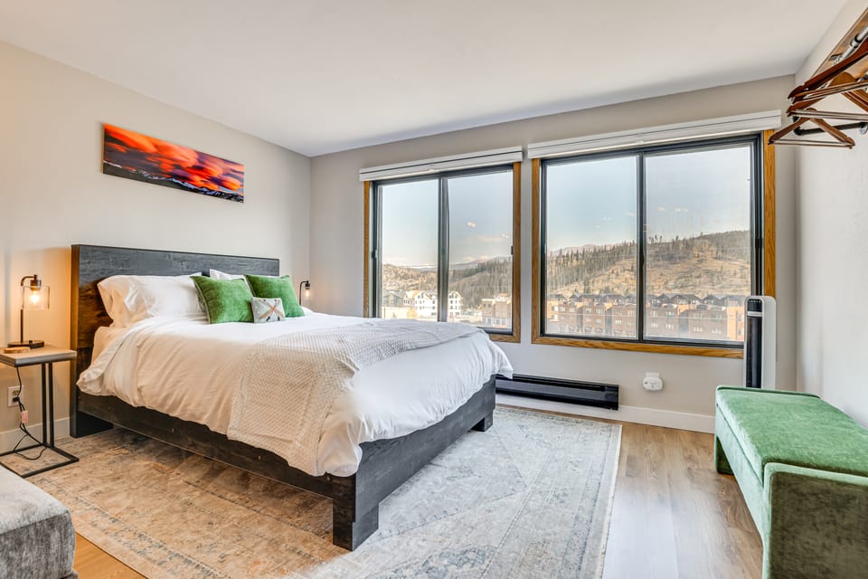 Walk to Dtwn: Winter Park Studio w/ Hot Tub Access Apartment in Fraser