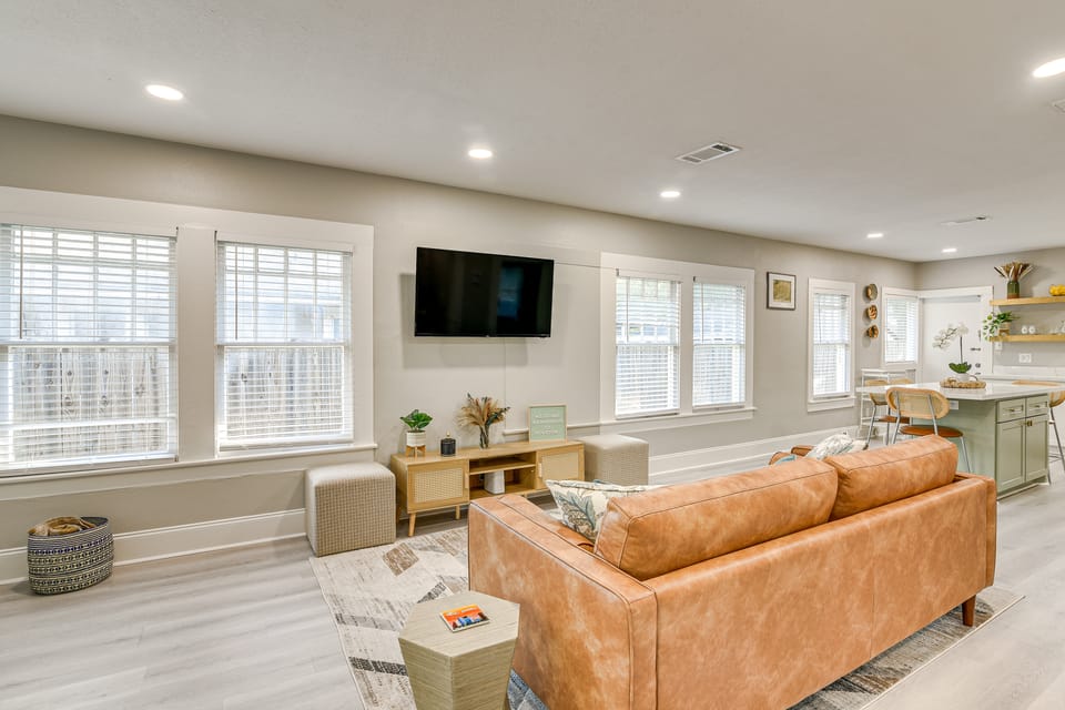 3 Mi to Dtwn: Dog-Friendly Home in Houston! House in Houston