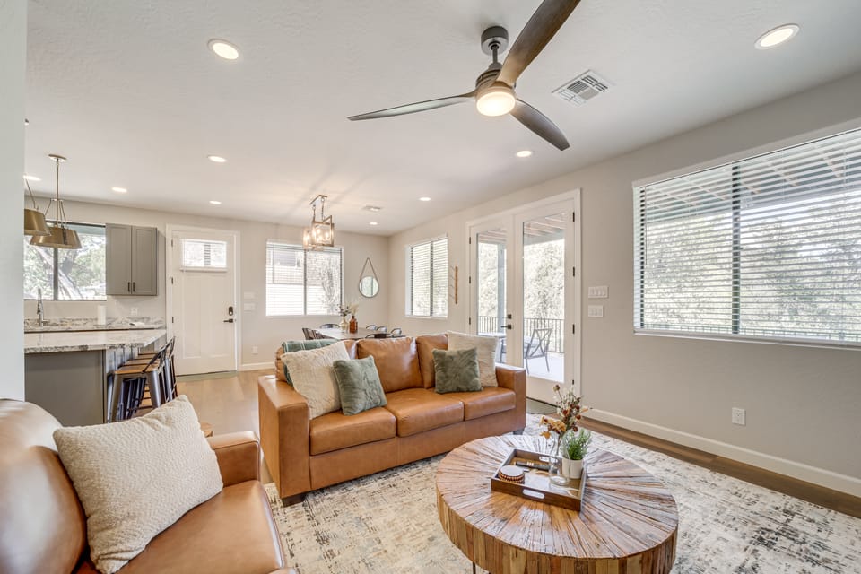 Games & Outdoor Seating: Cabin in Scenic Payson! House in Gila County