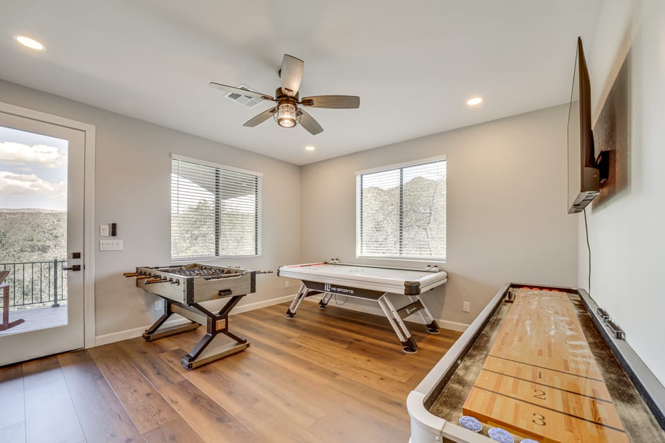 Games & Outdoor Seating: Cabin in Scenic Payson! House in Gila County