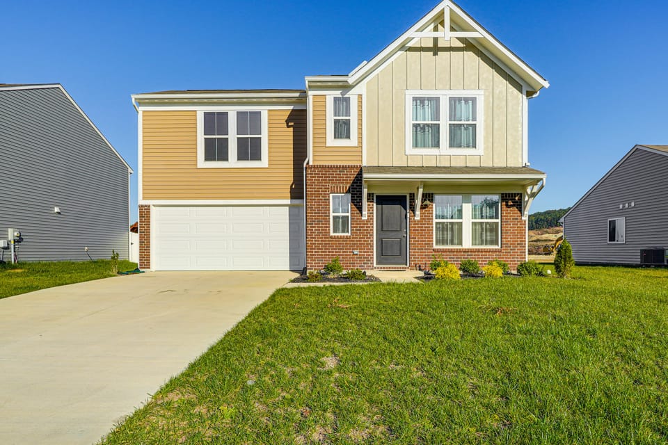 16 Mi to Louisville: Pet-Friendly Getaway! House in Jefferson County