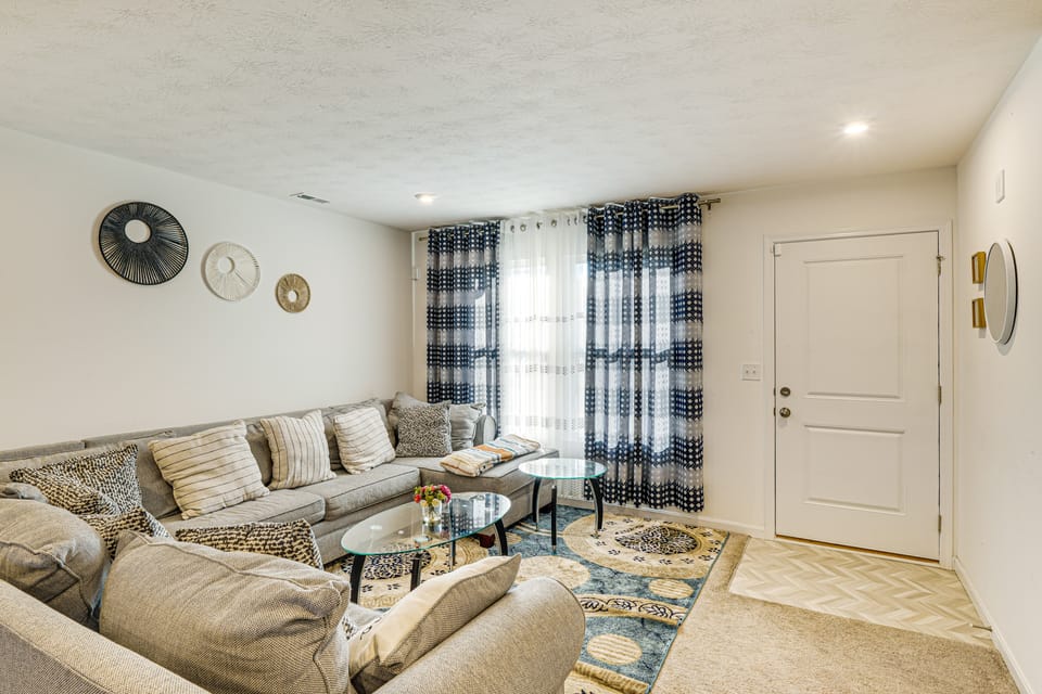 16 Mi to Louisville: Pet-Friendly Getaway! House in Jefferson County