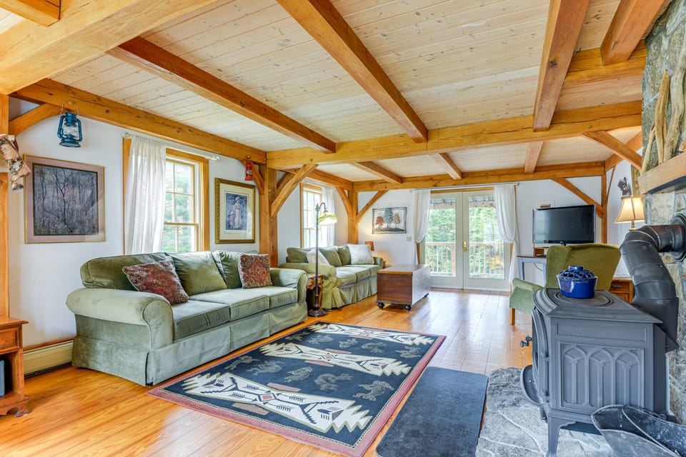 Home 15 Mi to Berkshire East & Mount Snow! House in Whitingham