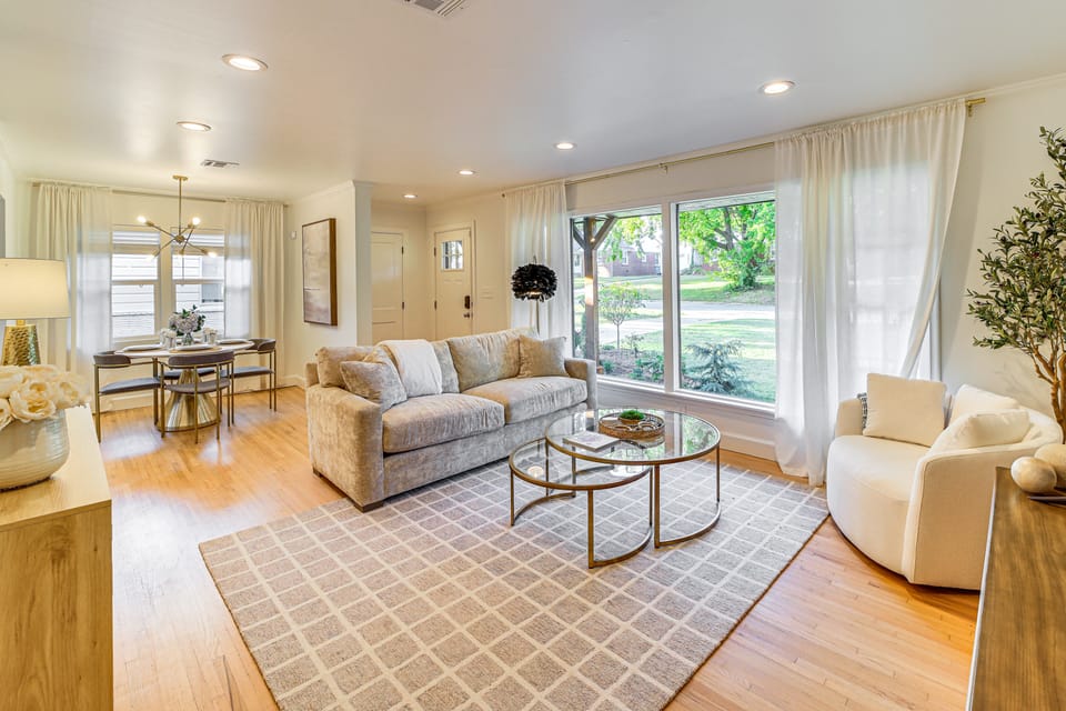 Tulsa Retreat w/ Backyard Oasis & Putting Green! House in Tulsa