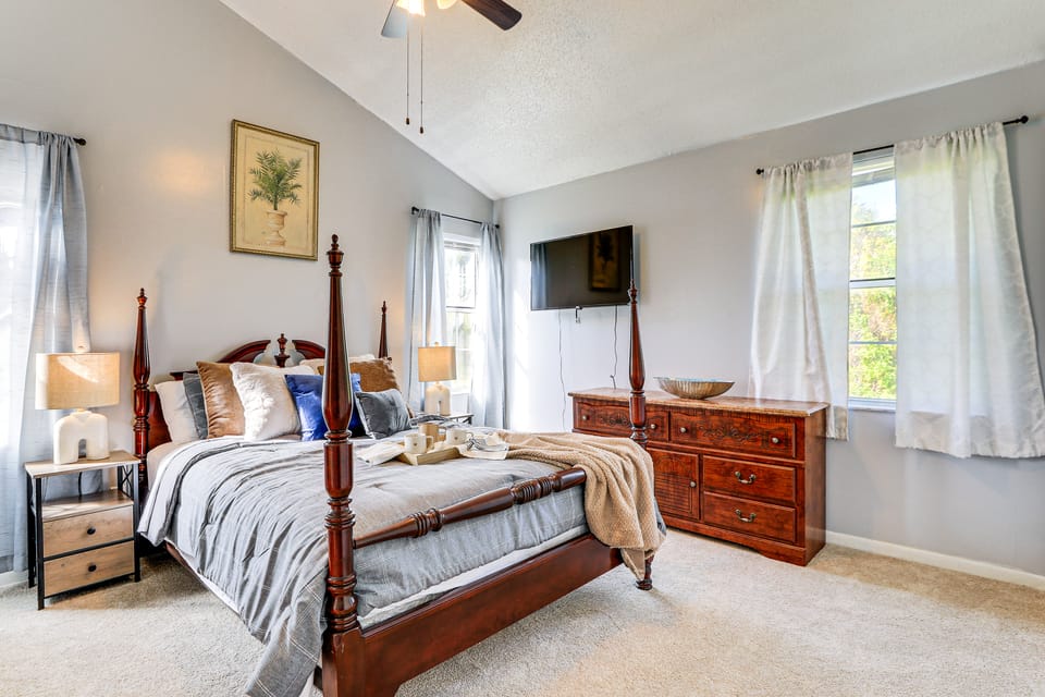Pet-Friendly Port Charlotte Home Near Gulf Beaches House in North Port