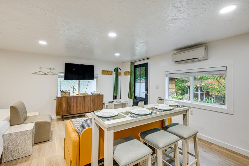 Pet-Friendly Studio w/ Fire Pit in Olympia! Apartment in Washington
