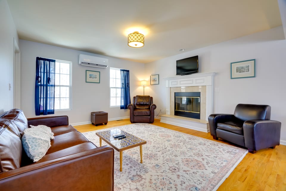 Group Getaway ~ 15 Mi to Charlottesville! House in Shenandoah Valley