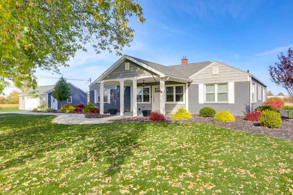 5 Mi to Lake: Port Clinton Home w/ Gazebo & Grill! House in Lake Erie