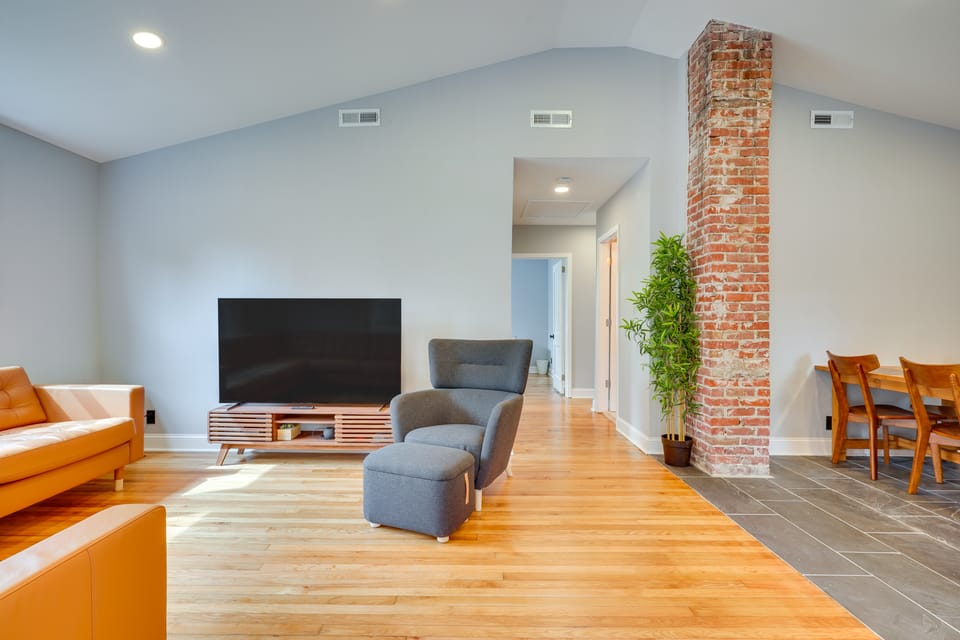 3 Mi to Park Circle: North Charleston Abode! House in North Charleston
