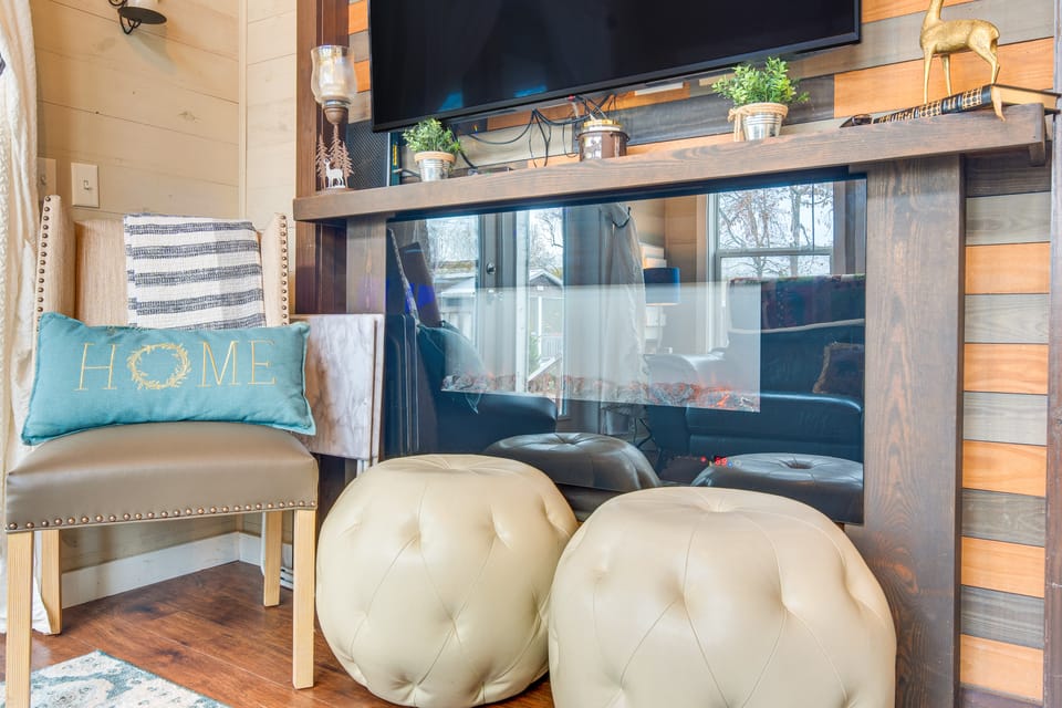 Tiny Home in Flat Rock: Easy Access to I-26! House in Tennessee