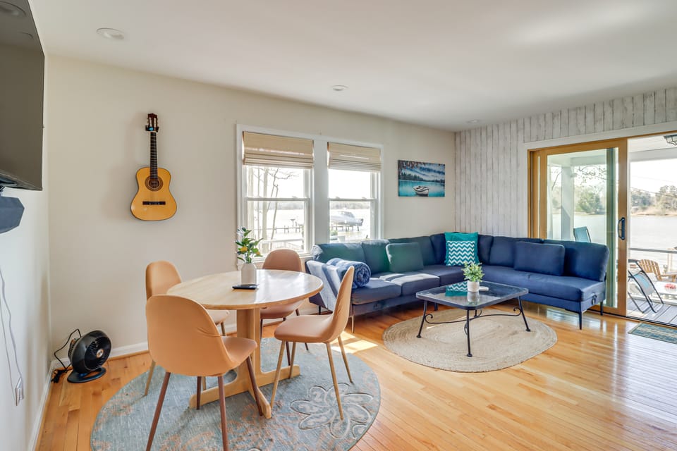 Potomac River Getaway: Walk to Marina! House in Dahlgren