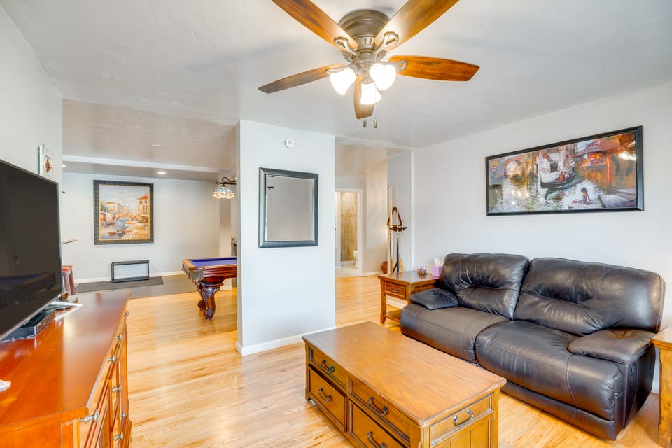 1 Mi to Red Rock Canyon: Old Downtown Loft Apartment in Old Colorado City