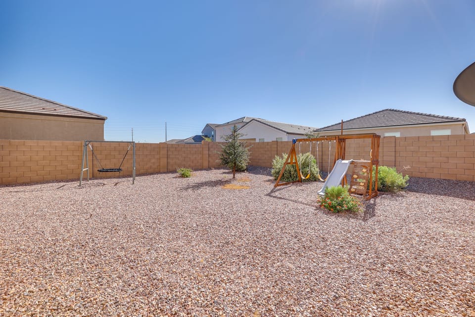 Families w/ Pets Welcome! San Tan Valley Retreat House in San Tan Valley