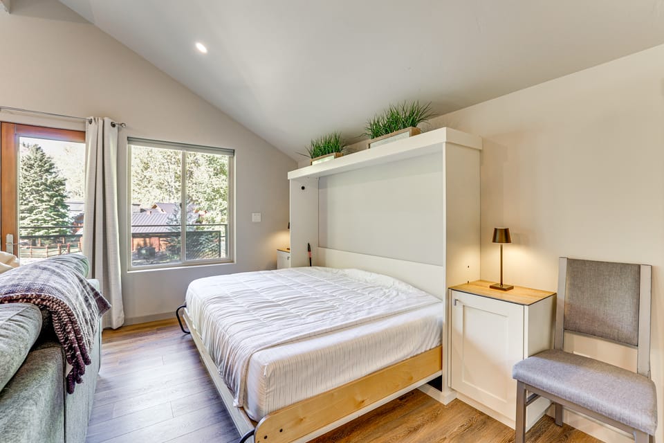 14 Miles to Sun Valley: Updated Getaway! House in Hailey