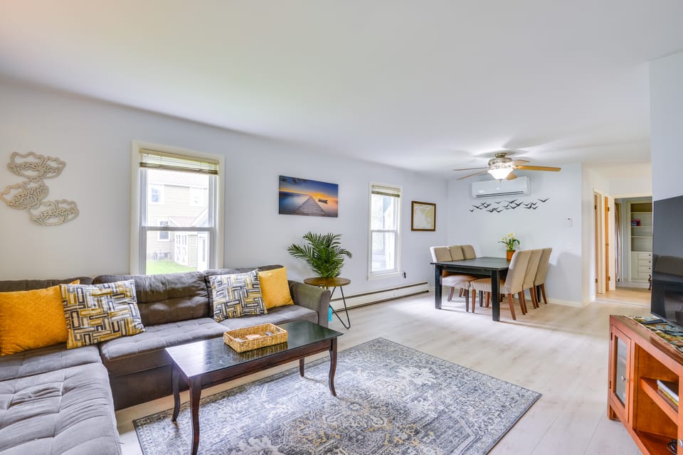 Walk to Downtown - Home w/ Porch in Clayton! Apartment in Clayton