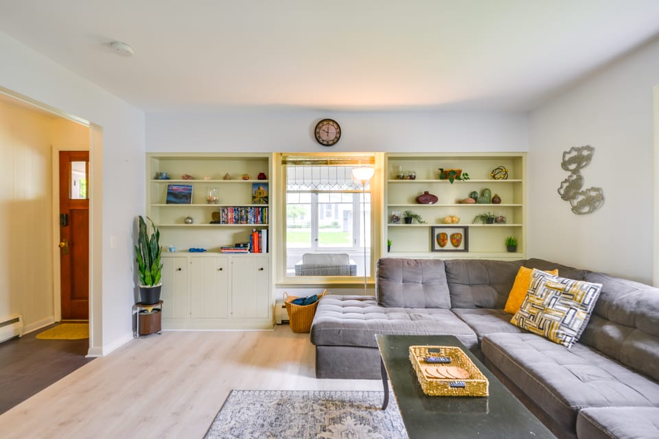 Walk to Downtown - Home w/ Porch in Clayton! Apartment in Clayton