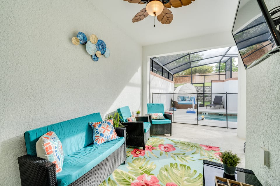 Near Disney! Private Pool + Mario Kids' Room Apartment in Osceola County