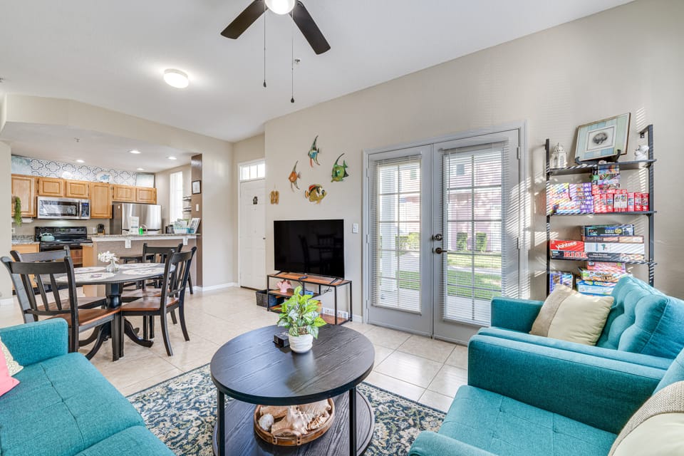 Sunshine Retreat Minutes From Disney Magic Apartment in Kissimmee