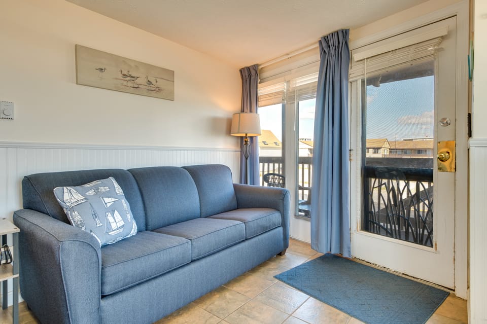 'Beachfront 12' Condo on Old Orchard Beach Apartment in Old Orchard Beach