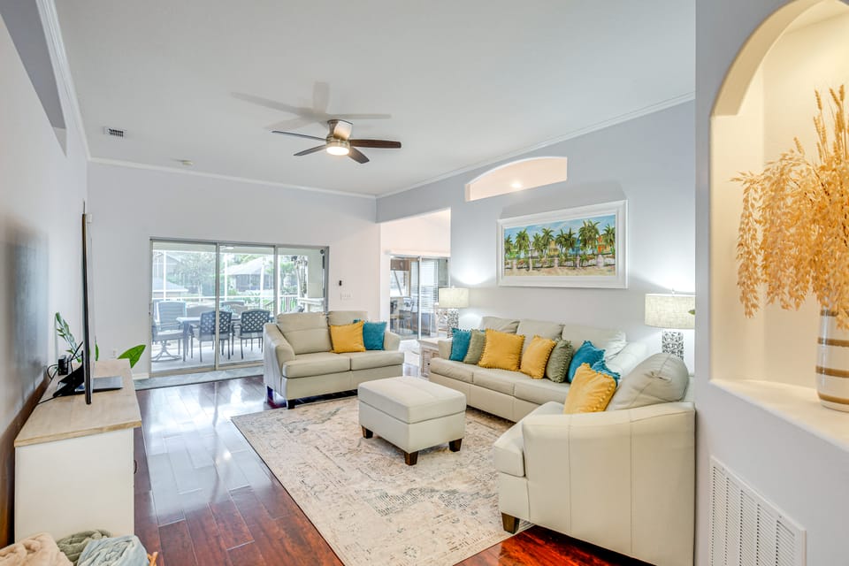 On-Site Canal Access: Luxe Home in Palm Coast! House in Palm Coast