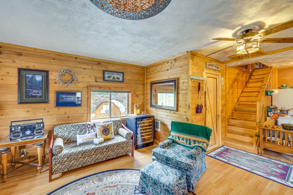 Cabin on Little Salmon River ~ 10 Mi to Riggins! House in Salmon River