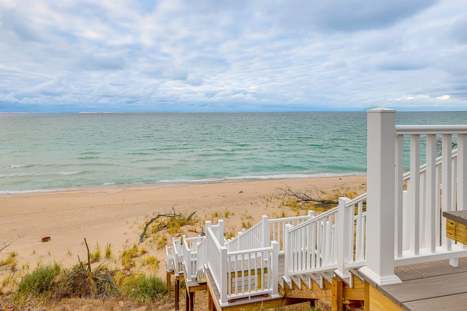 Walk to Beach & Lake Michigan: Manistee Bliss! House in Wisconsin