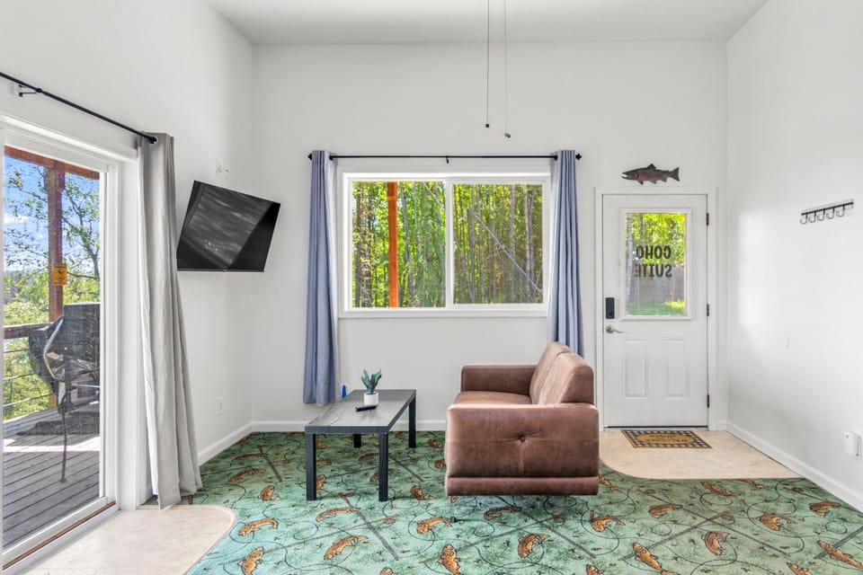 River Views & Fire Pit: Cozy Soldotna Apartment! Apartment in Soldotna