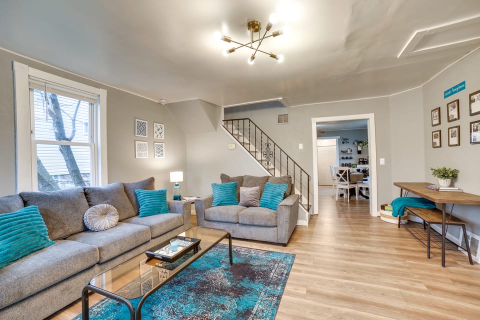 2 Mi to Saint Vincent College: Home in Latrobe House in Latrobe