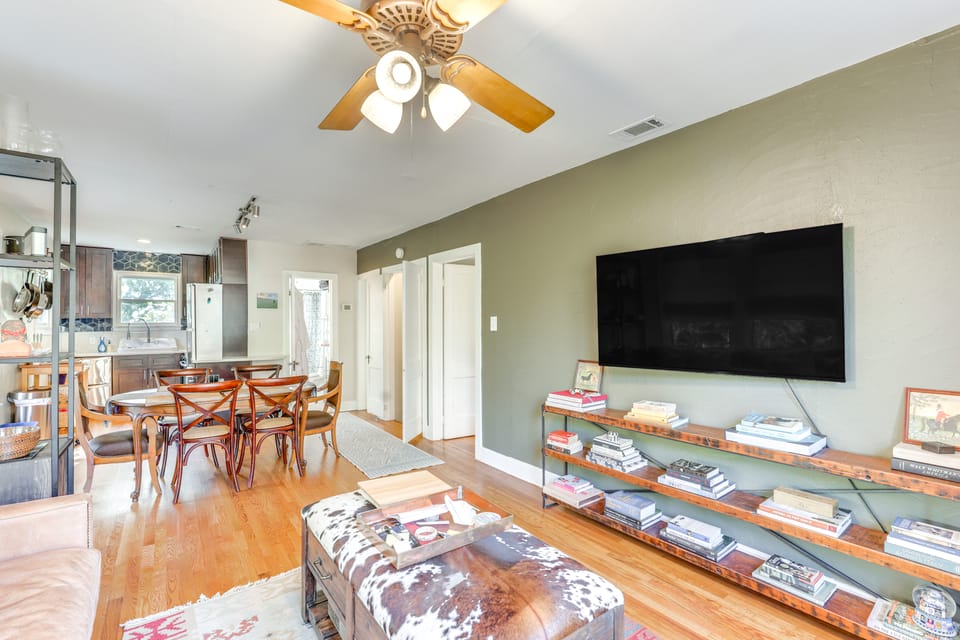 4 Mi to Dtwn: Tranquil Retreat in Austin! Apartment in Zilker