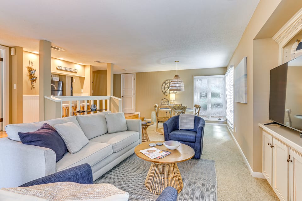 Resort Perks Beach Access: Condo in Hilton Head Apartment in Hilton Head Island