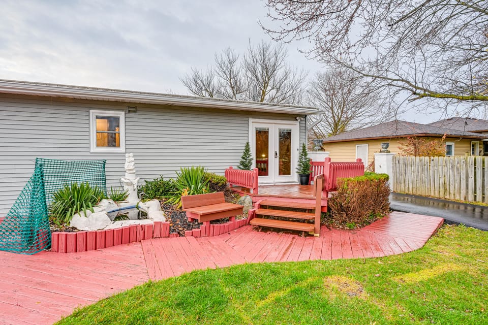 Pet Friendly: 2 Mi to Downtown Flushing House in Michigan