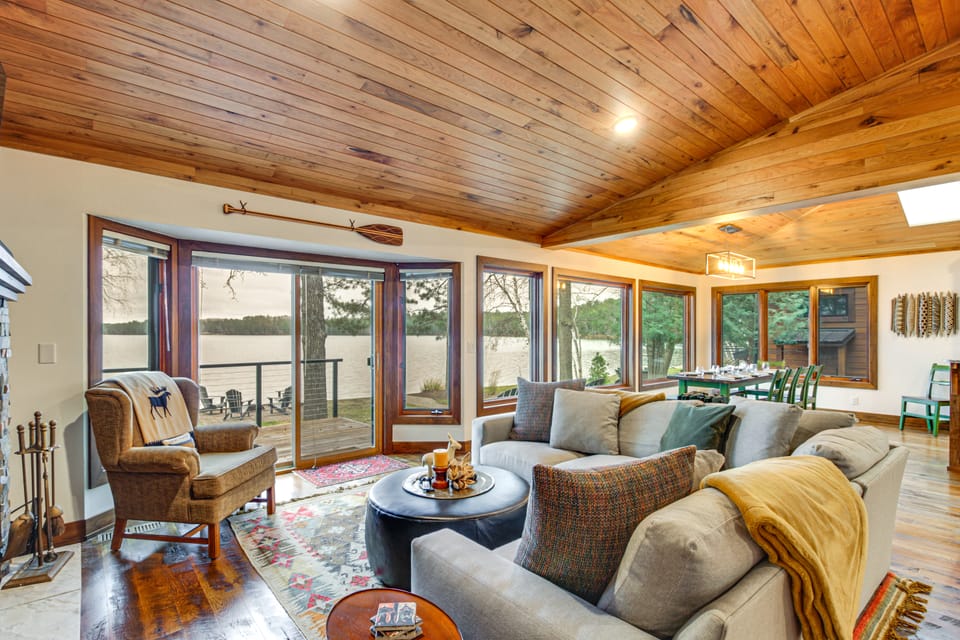 Short Drive to Itasca State Park - Waterfront Home House in Minnesota