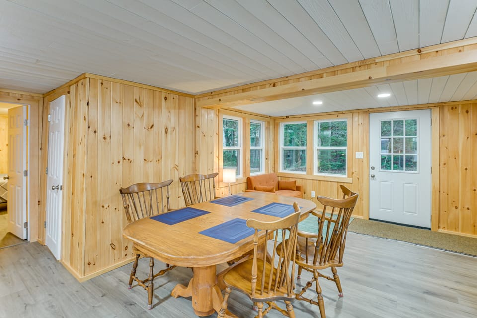 Waterfront Long Lake Retreat: Great for Families! House in Maine