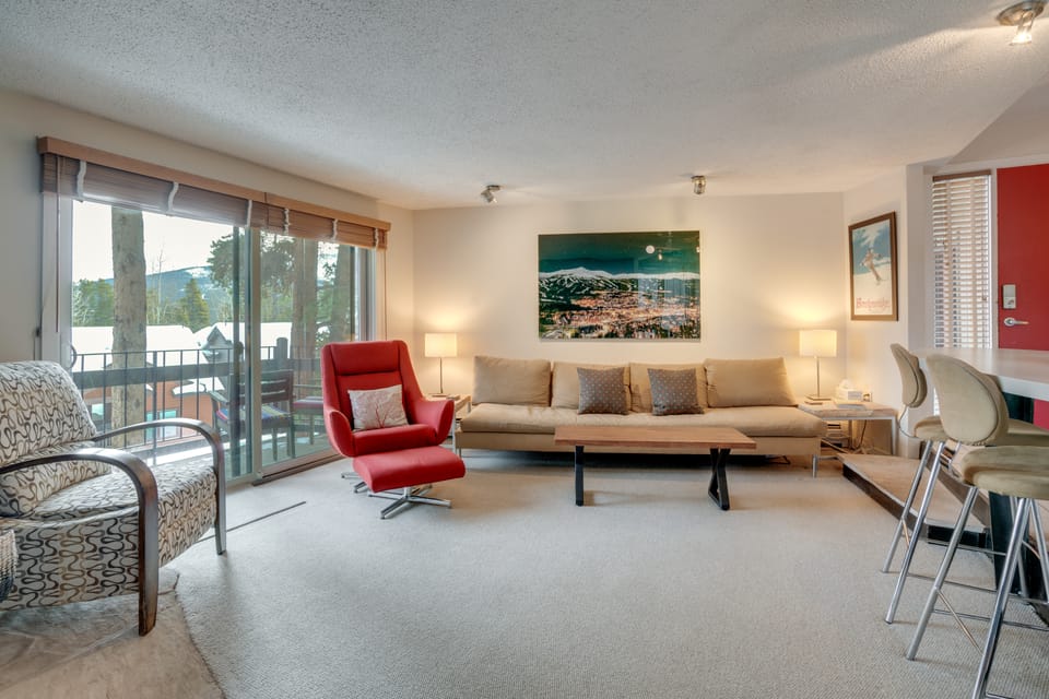 Half-Mile to Peak 8: Breck Apt w/ Hot Tub Access Apartment in Breckenridge