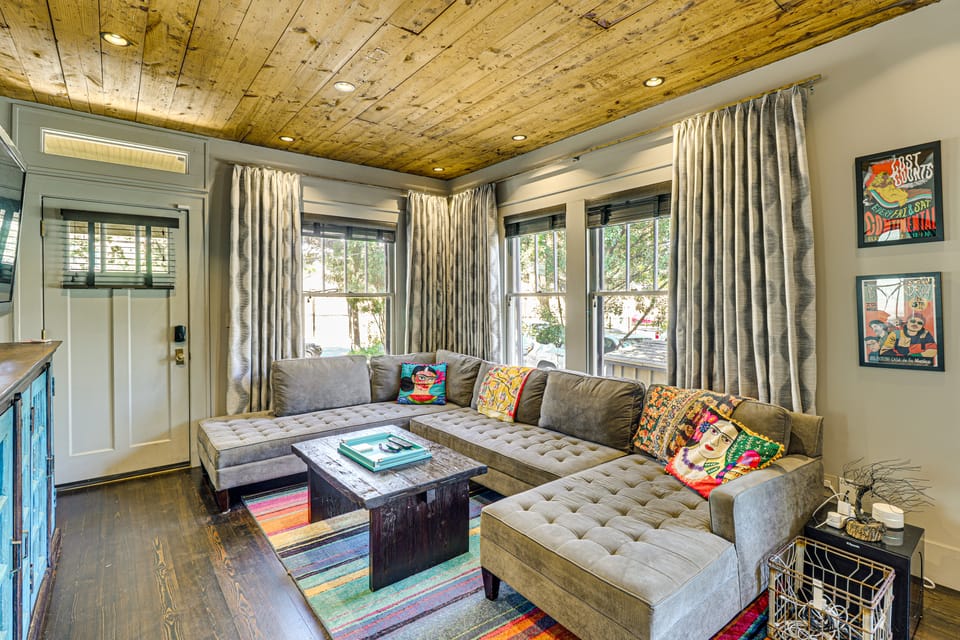 Walk to SoCo: Home w/ Decks & City Views in Austin House in Austin