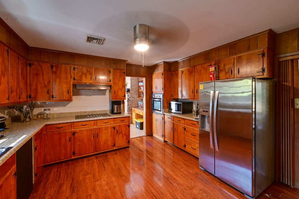 Game Room! Serene 15-Acre Nature Escape in Delmar House in Worcester County