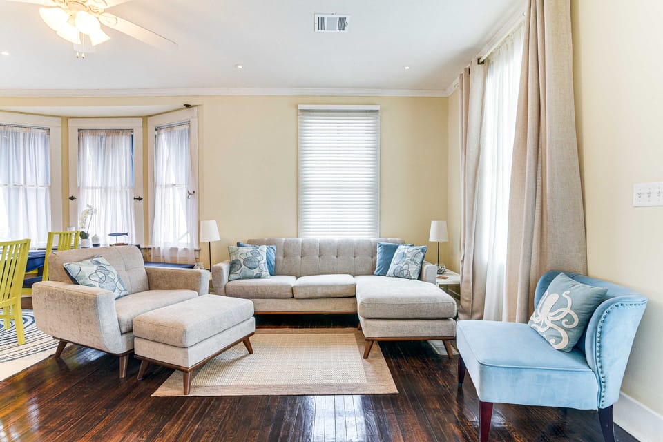 Walk to Beach! Family-Friendly Galveston Home House in Galveston Island