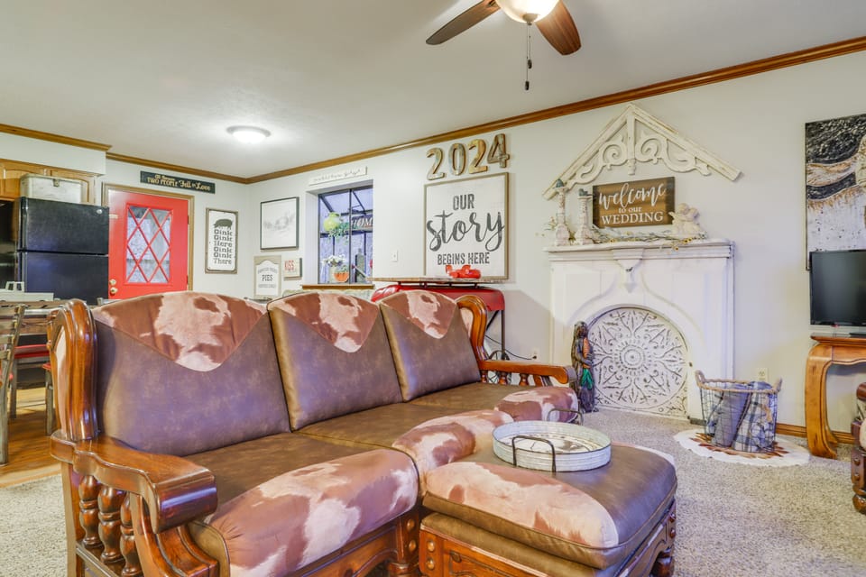 34 Mi to Ark Encounter: Kentucky Family Farmhouse House in Ohio