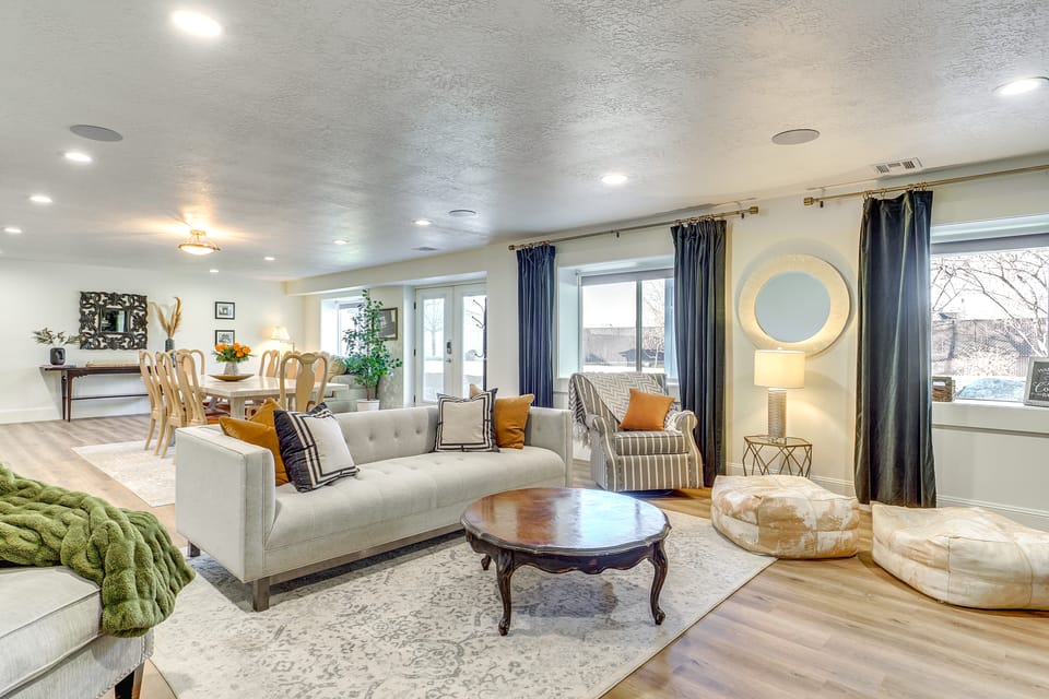Private Pool & Hot Tub: Luxe Unit Near UTA Train! Apartment in American Fork
