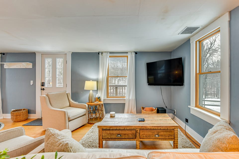 Ski, Hike & Bike: Family-Friendly Belvidere Escape House in Vermont
