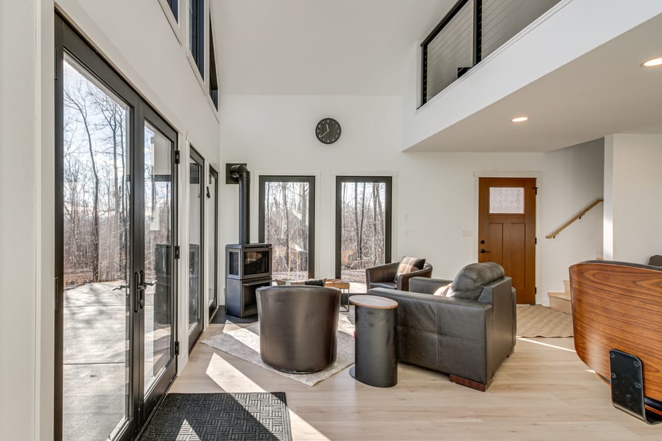 2 Mi to Lutsen Mtn: Modern Cabin w/ Patio Fire Pit House in Lutsen