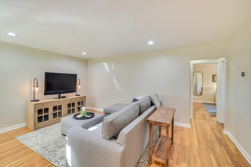 Near Levi's Stadium & Dtwn San Jose: Sleek Duplex! House in Willow Glen