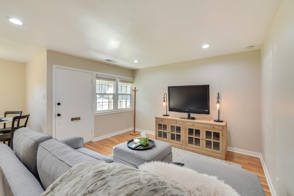 Near Levi's Stadium & Dtwn San Jose: Sleek Duplex! House in Willow Glen